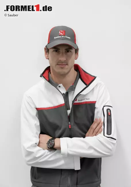 Foto zur News: Sitzanpassung von Adrian Sutil (Sauber) in Hinwil