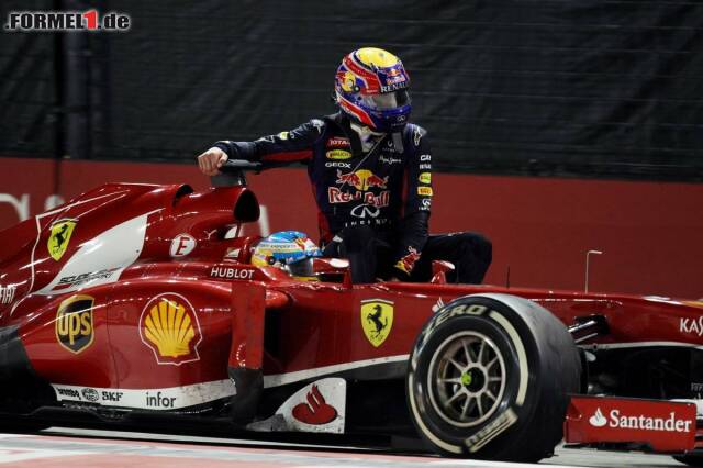 Foto zur News: Taxifahrt in Singapur 2013: Fernando Alonso wollte Mark Webber zu Ferrari holen. Jetzt durch die bewegte Karriere von "Aussie Grit" klicken!