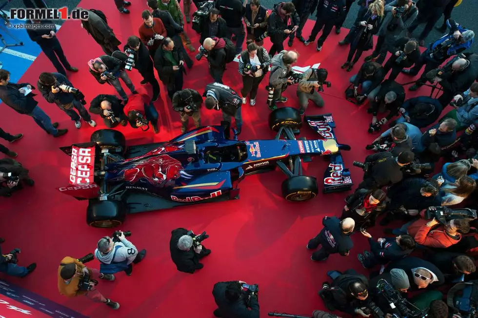 Foto zur News: Präsentation des Toro-Rosso-Renault STR9