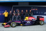Foto zur News: Rob White, Christian Horner, Sebastian Vettel (Red Bull), Daniel Ricciardo (Red Bull) und Adrian Newey