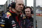 Foto zur News: Christian Horner, Adrian Newey und Daniel Ricciardo (Red Bull)