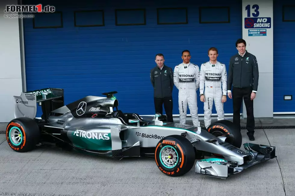 Foto zur News: Lewis Hamilton (Mercedes), Nico Rosberg (Mercedes) und Toto Wolff