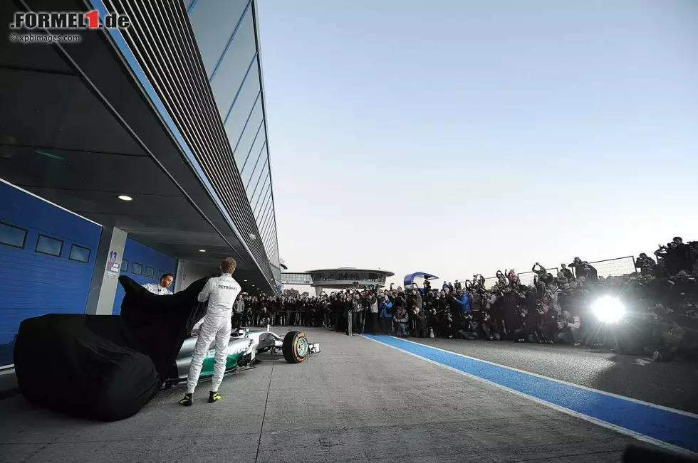 Foto zur News: Lewis Hamilton (Mercedes) und Nico Rosberg (Mercedes)