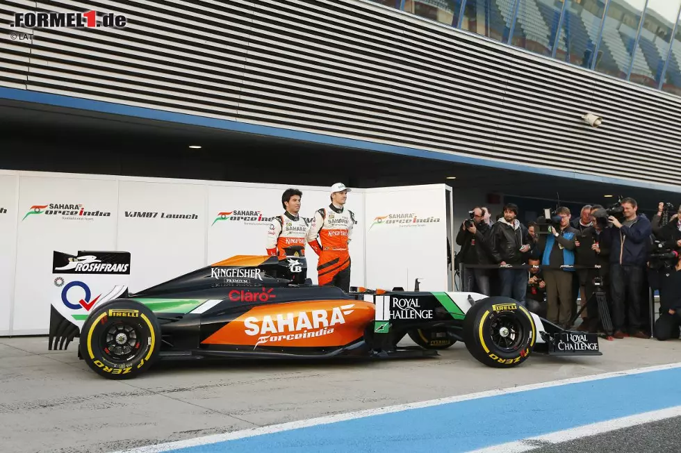 Foto zur News: Nico Hülkenberg (Force India) und Sergio Perez (Force India)