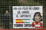 Foto zur News: Alonso-Fans haben ein Plakat gestaltet