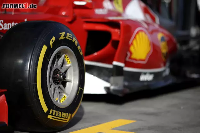 Schon beim Saisonauftakt in Australien kamen die gelb und weiß markierten Pirellis zum Einsatz. Dazu kamen die Rennen in Bahrain und China. Foto zur News: Schon beim Saisonauftakt in Australien kamen die gelb und weiß markierten Pirellis zum Einsatz. Dazu kamen die Rennen in Bahrain und China.