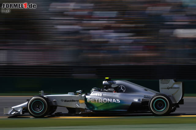 Foto zur News: Teamkollege Nico Rosberg spulte am Nachmittag 31 Runden ab (sechs weniger als Hamilton) und war mit 0,157 Sekunden Abstand nur minimal langsamer.