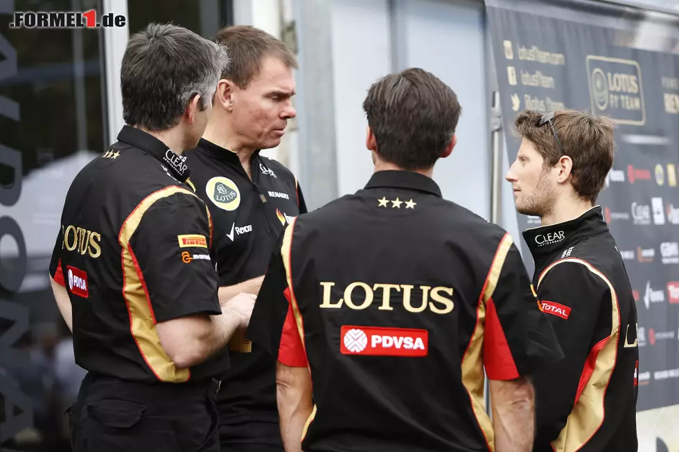 Foto zur News: Und auch bei Lotus gab es lange Gesichter. Für beide Fahrer war bereits im ersten Durchgang Schluss, auf den Positionen 21 und 22!