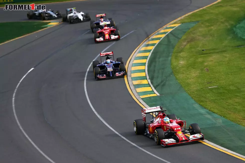 Foto zur News: Fernando Alonso im Ferrari kämpfte das ganze Rennen über und konnte sich am Ende mit viel Einsatz den fünften Platz sichern.