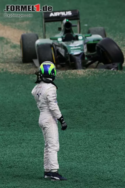 Foto zur News: Felipe Massa (Williams) und Kamui Kobayashi (Caterham)
