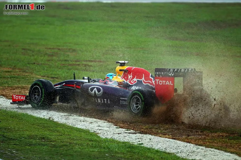 Foto zur News: Sebastian Vettel (Red Bull)