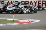 Foto zur News: Lewis Hamilton (Mercedes) und Nico Rosberg (Mercedes)