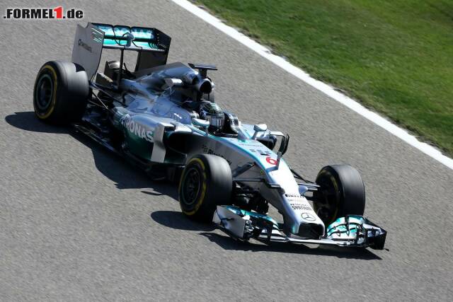 Foto zur News: Nico Rosberg brannte in Bahrain mit 1:35.697 Minuten die Bestzeit in den Asphalt.