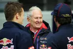 Foto zur News: Daniil Kwjat (Toro Rosso), Helmut Marko und Jean-Eric Vergne (Toro Rosso)