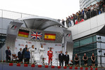 Foto zur News: Lewis Hamilton (Mercedes), Nico Rosberg (Mercedes) und Fernando Alonso (Ferrari)