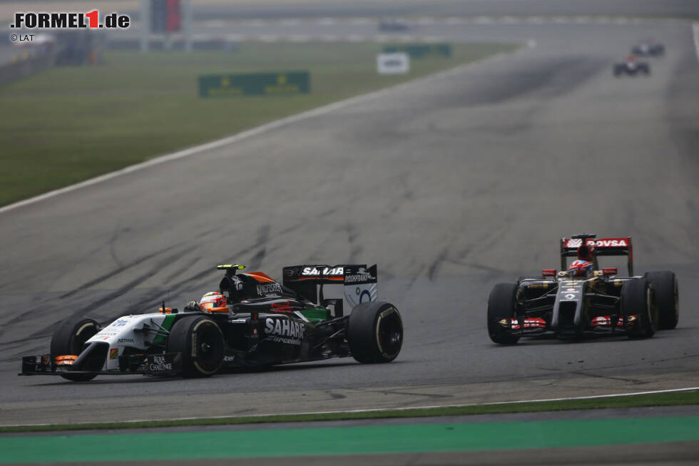 Foto zur News: Nico Hülkenberg (Force India) und Romain Grosjean (Lotus)