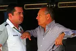 Foto zur News: Eric Boullier und Ron Dennis