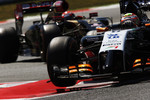 Foto zur News: Sergio Perez (Force India) und Pastor Maldonado (Lotus)