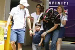 Gallerie: Pastor Maldonado (Lotus) und Felipe Massa (Williams) mit Sohn