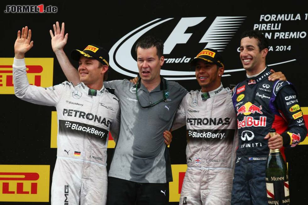 Foto zur News: Zum fünften Mal in Folge Mercedes, zum vierten Mal in Folge Lewis Hamilton: Die Erfolgssträhne der &amp;quot;Silberpfeile&amp;quot; hielt auch in Barcelona an.