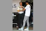 Foto zur News: Lewis Hamilton und Paddy Lowe (Mercedes)