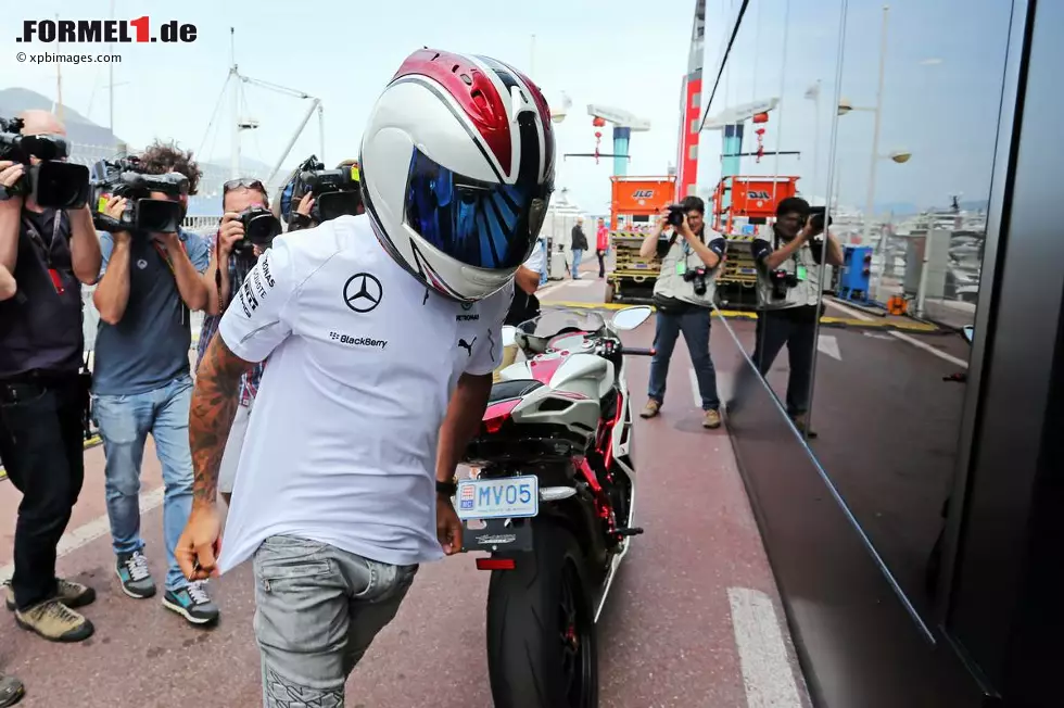 Foto zur News: Lewis Hamilton (Mercedes)