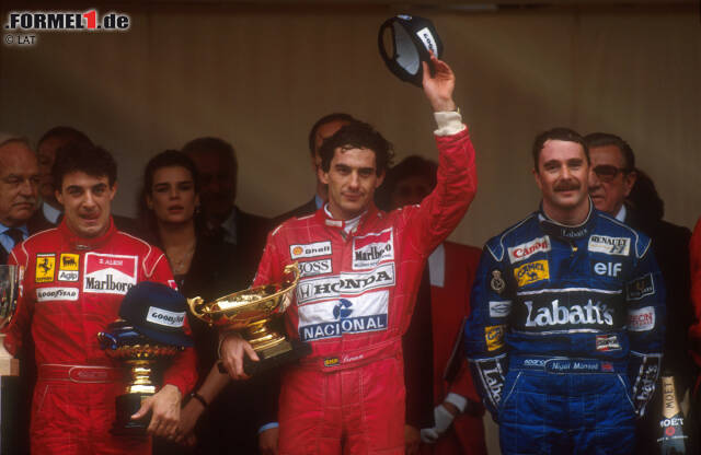 Foto zur News: Kein Platz für Ayrton Senna 1994 bei Ferrari: Der Franzose Jean Alesi (links), der bereits seit 1991 bei den Italienern unter Vertrag war, und Gerhard Berger, Sennas Ex-Teamkollege bei McLaren waren für jene Saison bereits gesetzt. Es folgt ein Rückblick auf die glorreiche, jedoch tragische Karriere des Ausnahmekönners Senna...