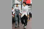 Foto zur News: Esteban Gutierrez (Sauber) und Sergio Perez (Force India)