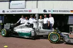 Foto zur News: Lewis Hamilton (Mercedes), Nico Rosberg (Mercedes) und Toto Wolff