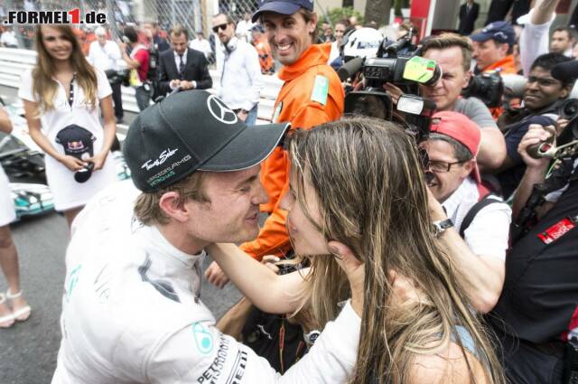 Foto zur News: Ein eingespieltes Team: Nico Rosberg und Vivian Sibold beim Heimsieg 2014 in Monaco.