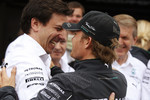 Foto zur News: Toto Wolff und Nico Rosberg (Mercedes)