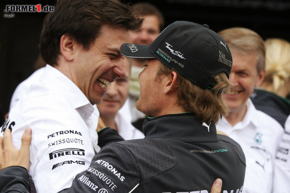 Foto zur News: Toto Wolff und Nico Rosberg (Mercedes)