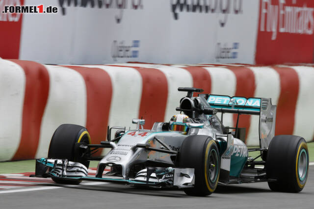 Foto zur News: Lewis Hamilton war am Freitag in Montreal der Schnellste. Der Brite umrundete den Circuit Gilles Villeneuve in 1:16.118 Minuten.
