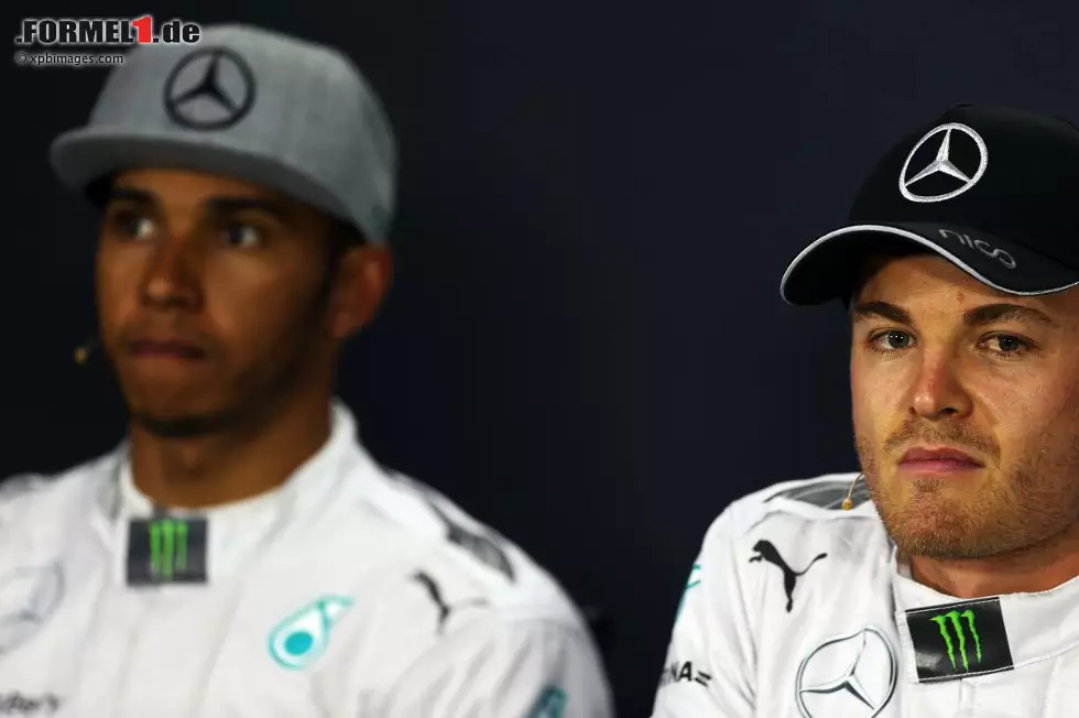 Foto zur News: Lewis Hamilton (Mercedes) und Nico Rosberg (Mercedes)