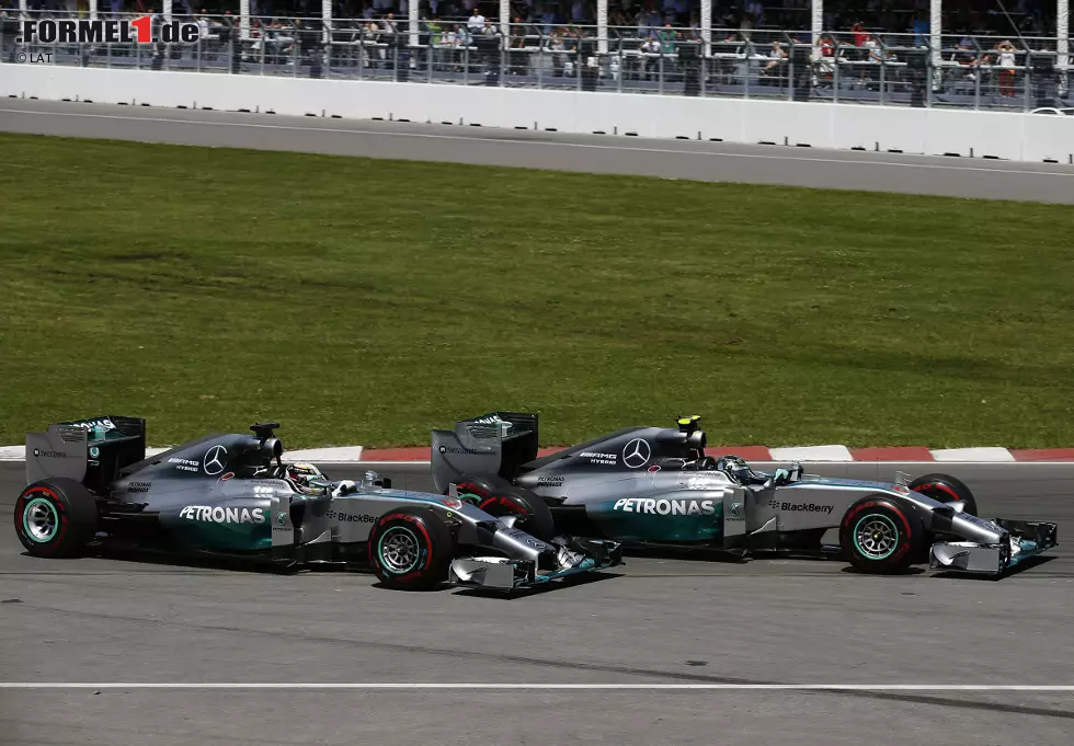 Foto zur News: Nico Rosberg (Mercedes) und Lewis Hamilton (Mercedes)