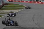 Foto zur News: Kevin Magnussen (McLaren), Adrian Sutil (Sauber) und Romain Grosjean (Lotus)