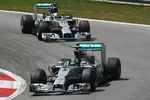 Foto zur News: Nico Rosberg (Mercedes) und Lewis Hamilton (Mercedes)