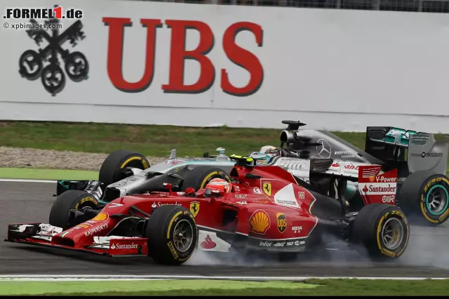 Kimi Räikkönen hatte einige harte Duelle und musste sich am Ende mit dem elften Rang zufrieden geben. Foto zur News: Kimi Räikkönen hatte einige harte Duelle und musste sich am Ende mit dem elften Rang zufrieden geben.