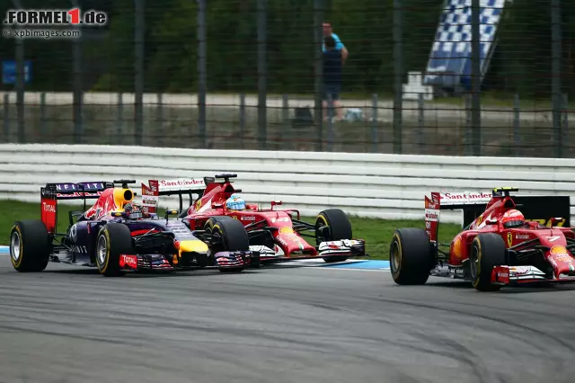 Foto zur News: Sebastian Vettel setzte sich in Hockenheim gegen beide Ferrari-Piloten durch