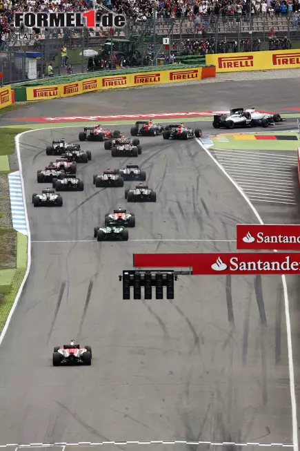 Foto zur News: Kevin Magnussen (McLaren) und Felipe Massa (Williams)