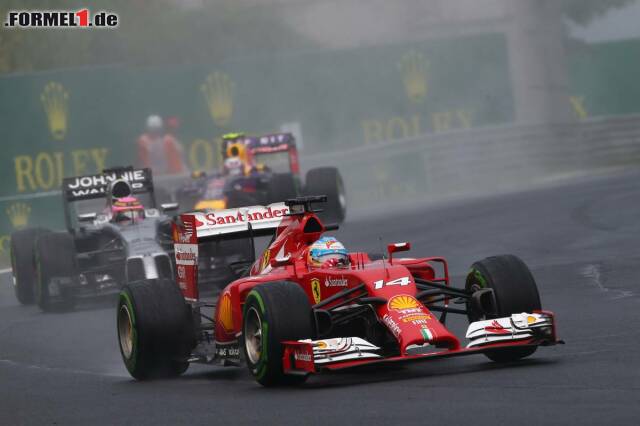 Foto zur News: Fernando Alonso führte das Rennen lange an und wurde am Ende starker Zweiter