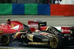 Gallerie: Pastor Maldonado (Lotus) und Kimi Räikkönen (Ferrari)