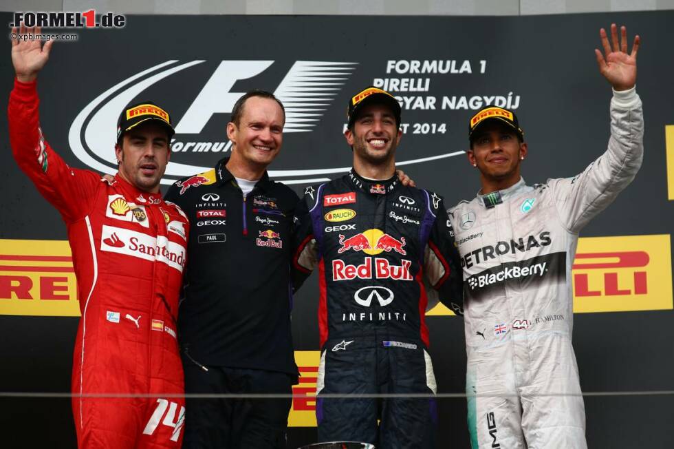 Foto zur News: Daniel Ricciardo ist der große Triumphator im Chaos-Rennen von Budapest. Aber auch Fernando Alonso und Lewis Hamilton (aus der Boxengasse gestartet!) dürfen stolz sein.