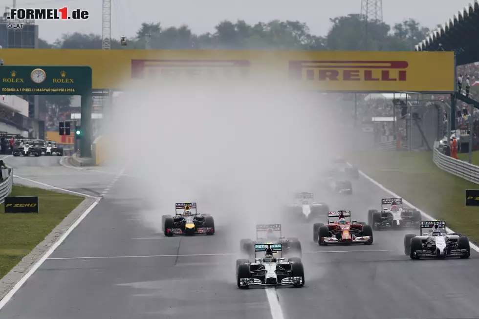 Nico Rosberg (Mercedes), Valtteri Bottas (Williams), Sebastian Vettel (Red Bull), Fernando Alonso (Ferrari) und Daniel Ricciardo (Red Bull) Foto zur News: Nico Rosberg (Mercedes), Valtteri Bottas (Williams), Sebastian Vettel (Red Bull), Fernando Alonso (Ferrari) und Daniel Ricciardo (Red Bull)