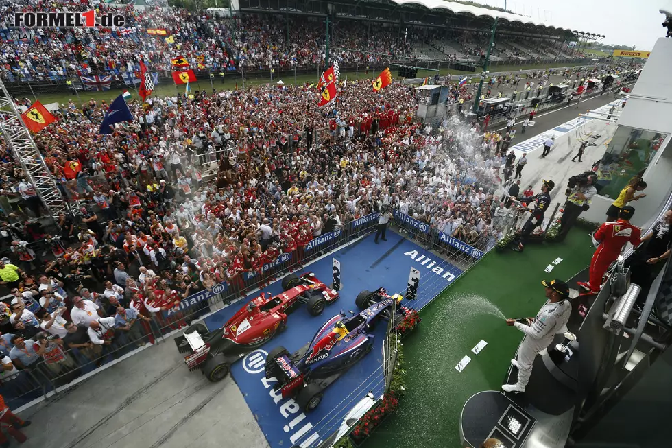Daniel Ricciardo (Red Bull), Fernando Alonso (Ferrari) und Lewis Hamilton (Mercedes) Foto zur News: Daniel Ricciardo (Red Bull), Fernando Alonso (Ferrari) und Lewis Hamilton (Mercedes)