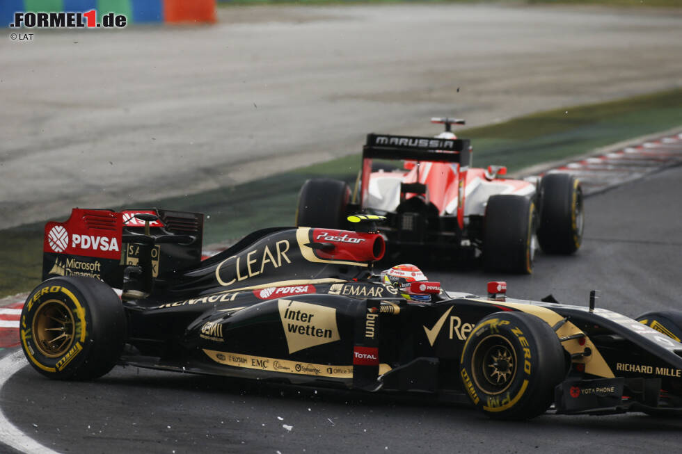 Foto zur News: Pastor Maldonado (Lotus) und Jules Bianchi (Marussia)
