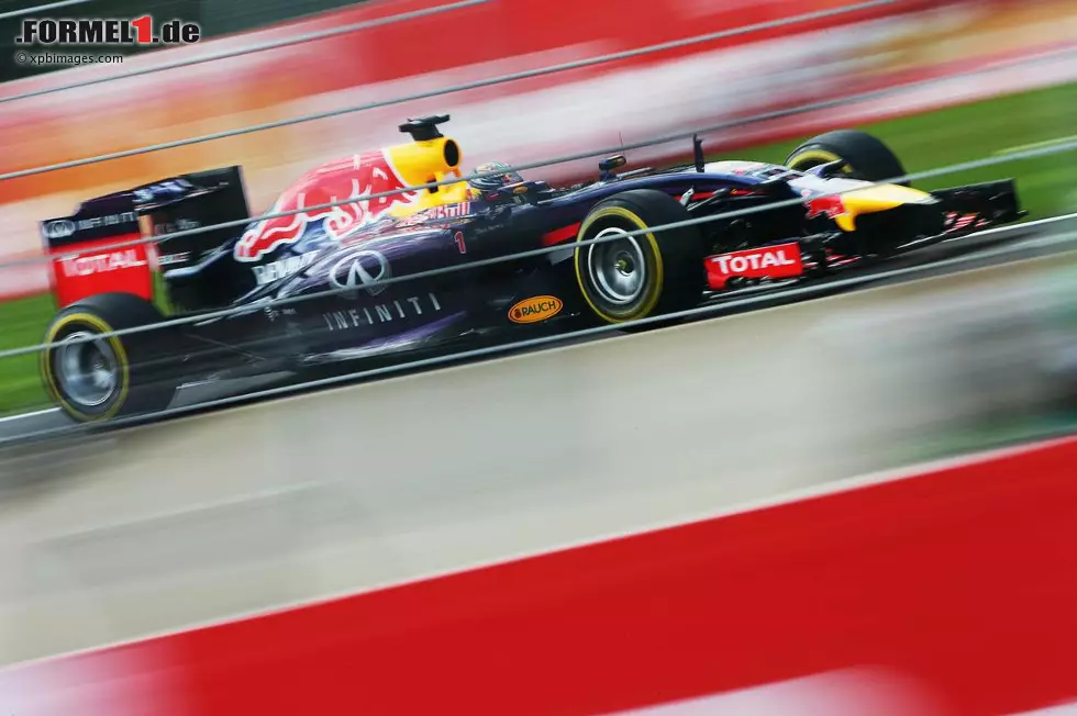 Foto zur News: Sebastian Vettel (Red Bull)