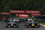 Foto zur News: Lewis Hamilton (Mercedes) und Sebastian Vettel (Red Bull)