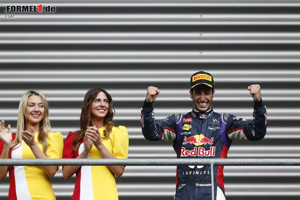 Foto zur News: Daniel Ricciardo sicherte sich in Belgien den dritten Saisonsieg und den zweiten Sieg in Folge!