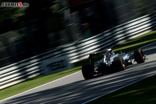 Foto zur News: Lewis Hamilton sichert sich die Pole für den Grand Prix von Italien in Monza